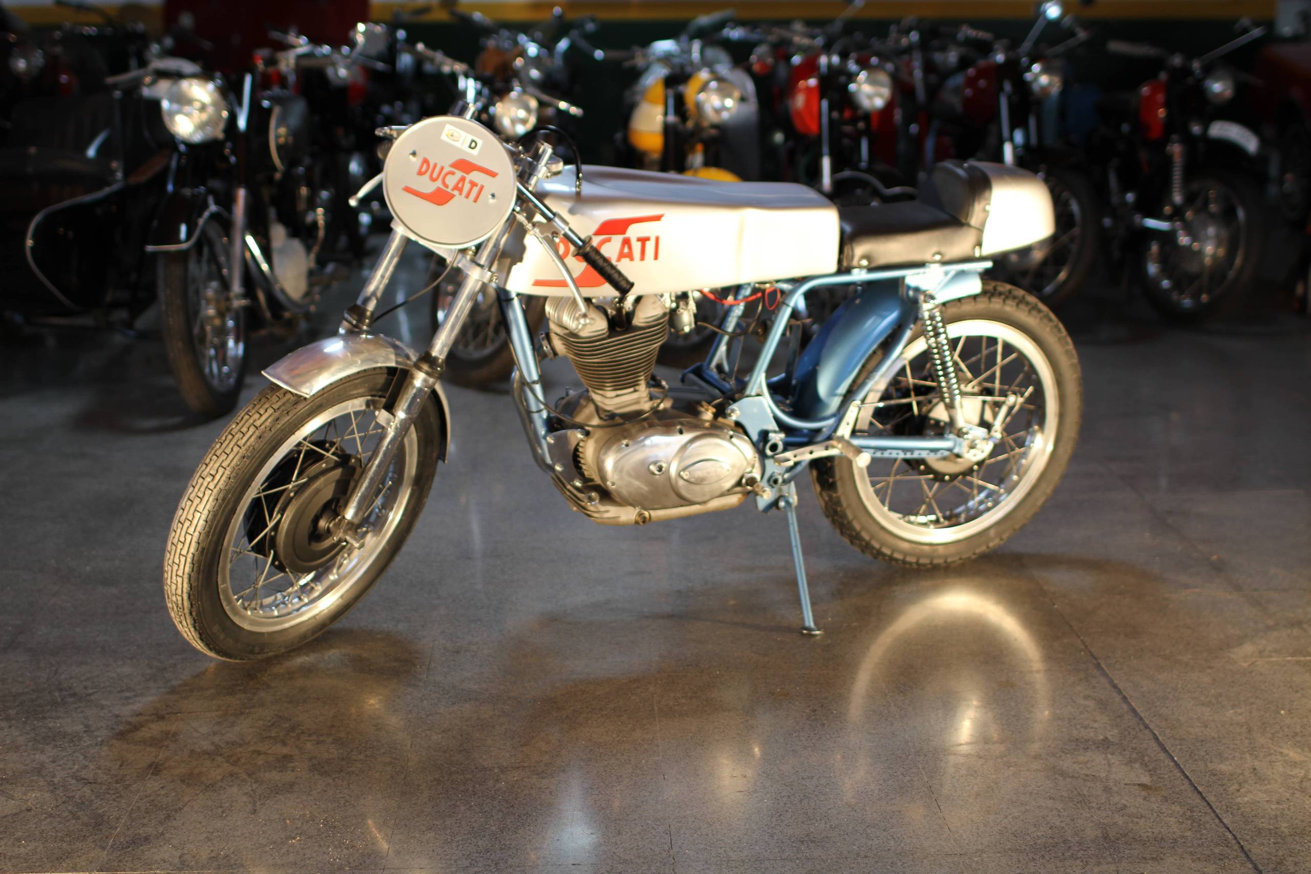 Ducati-Mototrans Road Racer