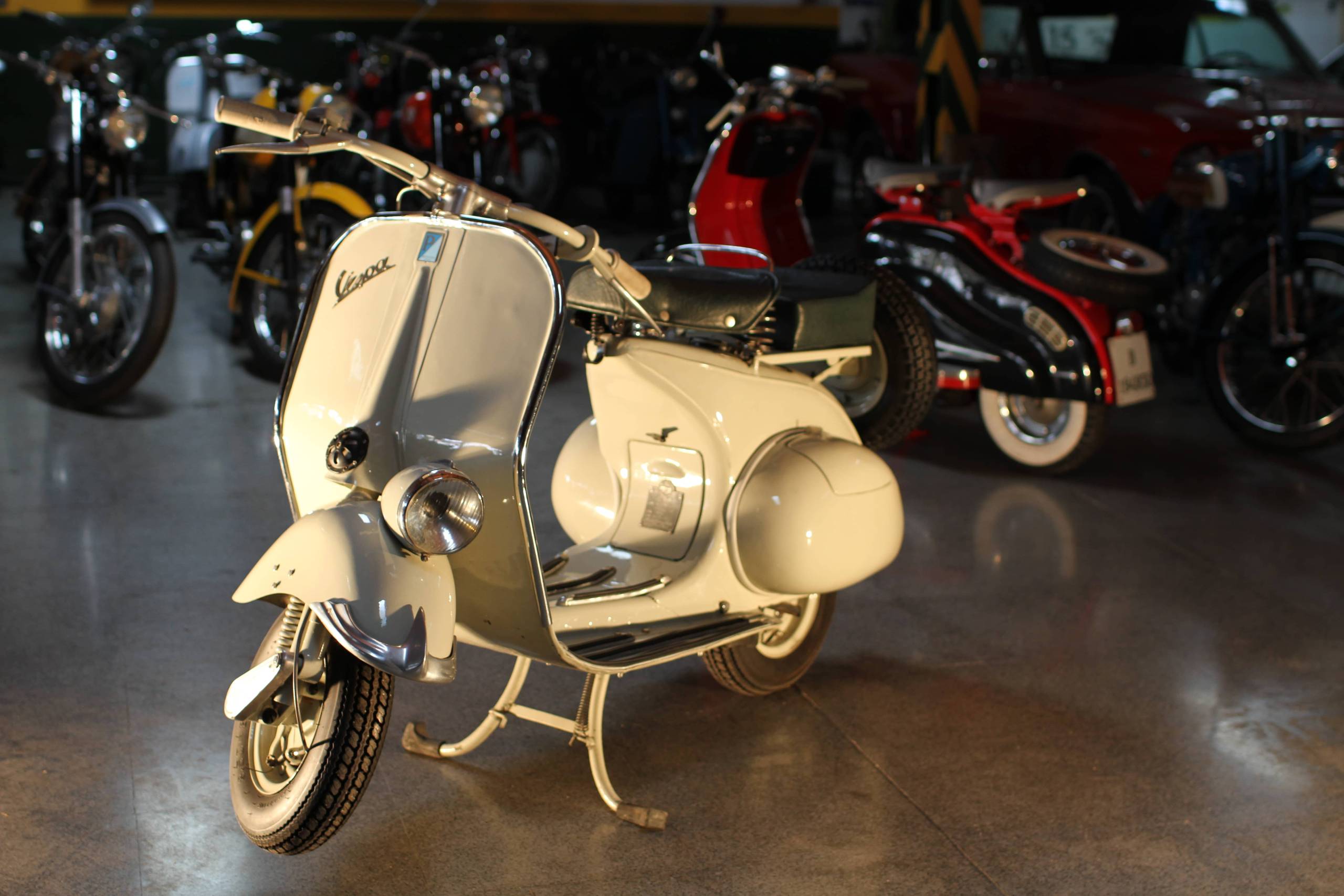 Vespa “Faro bajo”